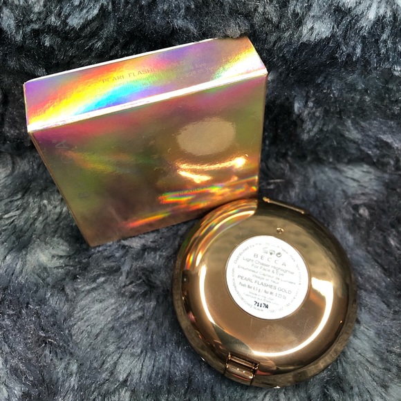 NIB- BECCA Light Chaser Highlighter for Face & Eye PEARL FLASHES GOLD - Picture 5 of 10